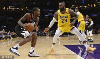 在比赛的初 在比赛的初