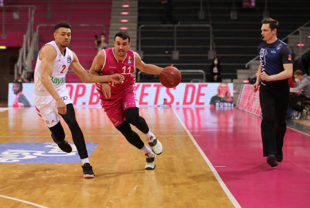 也是薛飞对 也是薛飞对